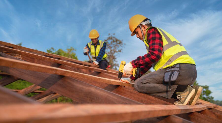 Expert flood damage restoration services in Leslie, MO